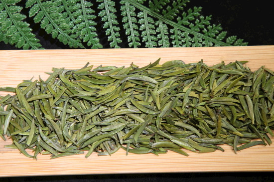 竹葉青茶泡不立起來怎么回事，竹葉青茶怎么泡立起來