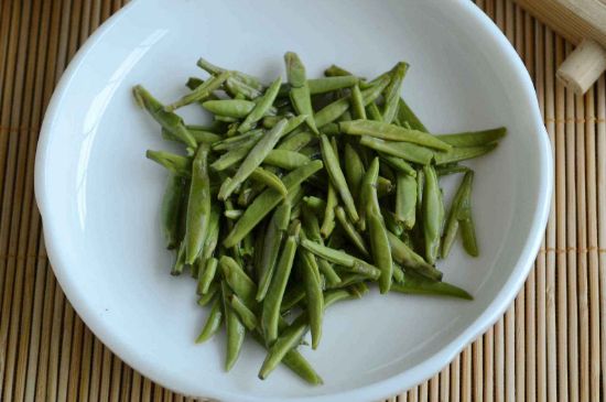 雀舌和竹葉青的區(qū)別，雀舌對(duì)比竹葉青圖片
